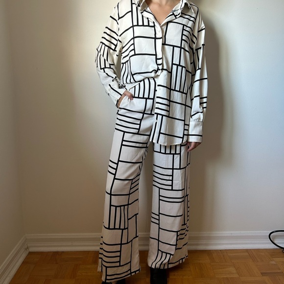 Dynamite Geometric Satin Set - Picture 2 of 2